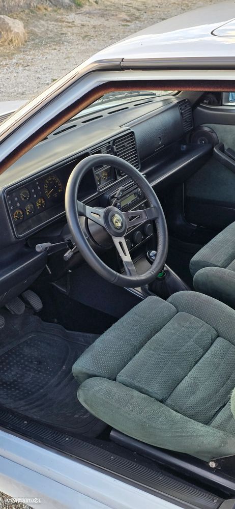 Lancia Delta 1.6 HF Turbo - 14