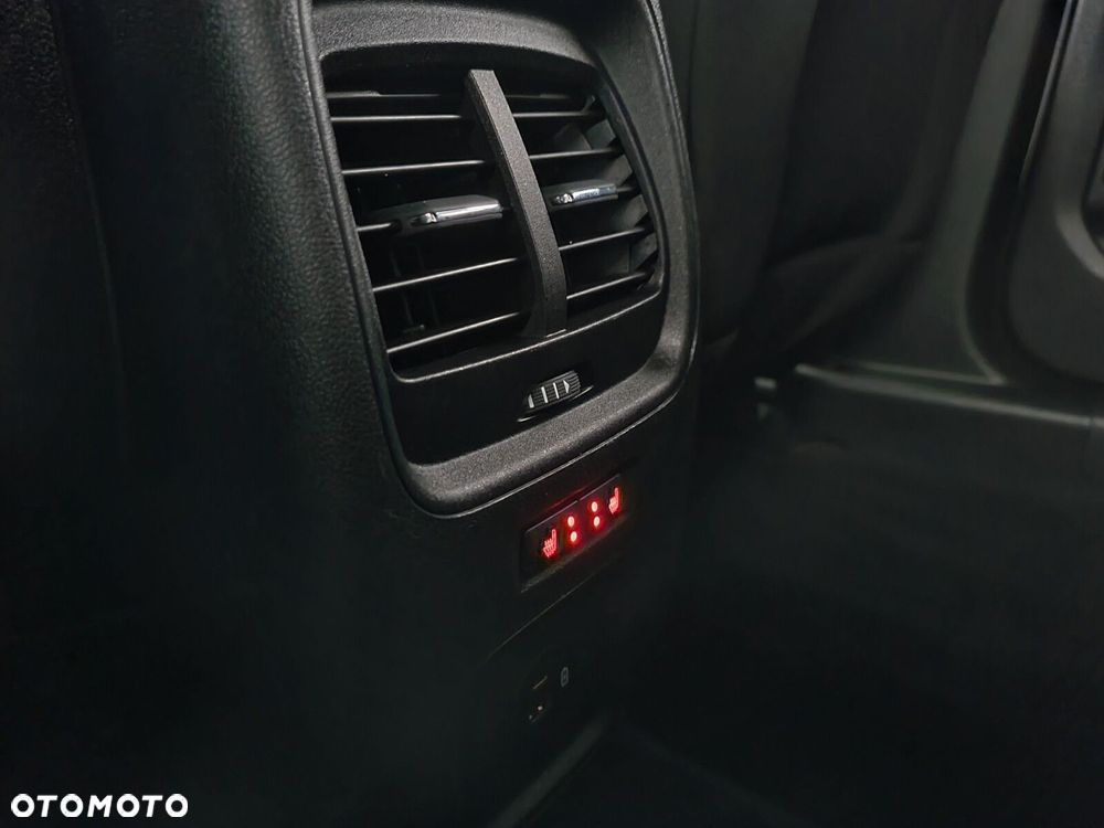Ford Kuga - 26