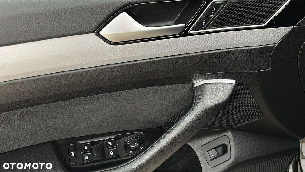 Volkswagen Passat 2.0 TDI EVO Business DSG - 13