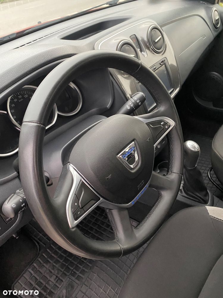 Dacia Sandero - 8