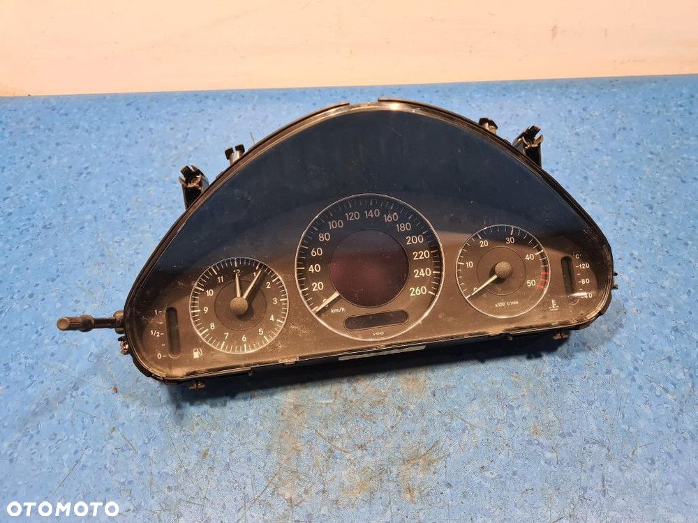 MERCEDES-BENZ W211 2.7 CDI LICZNIK A2115405611 - 4