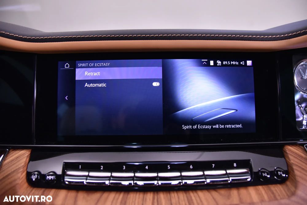 Rolls-Royce Cullinan - 25