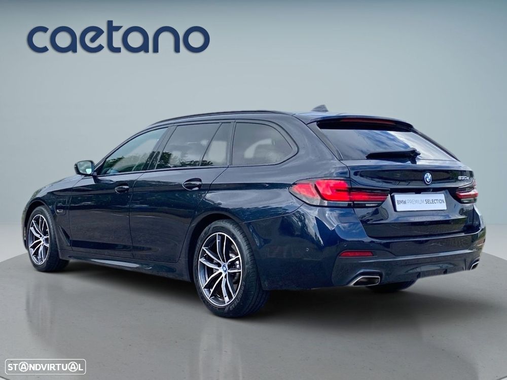 BMW 530 e Pack Desportivo M - 26