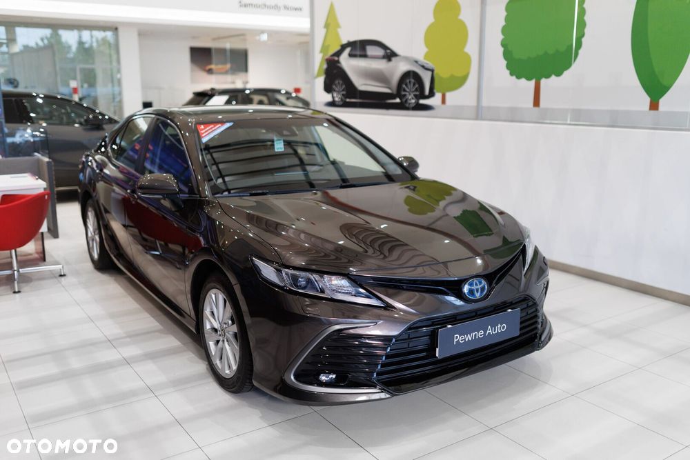 Toyota Camry 2.5 Hybrid Comfort CVT - 3