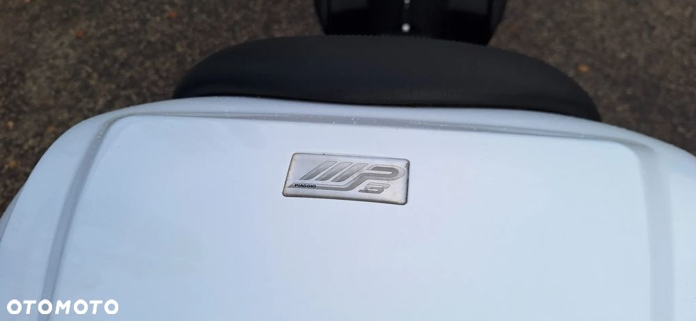 Piaggio MP-3 - 21