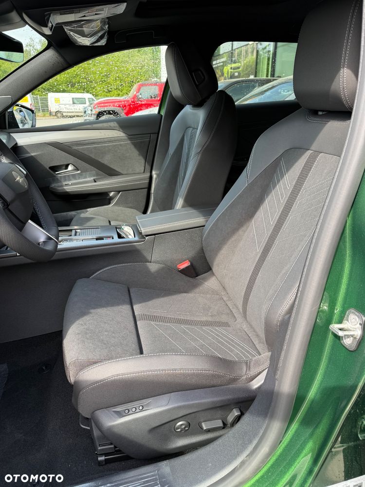 Opel Astra 1.2 T mHEV Ultimate S&S eDTC - 13
