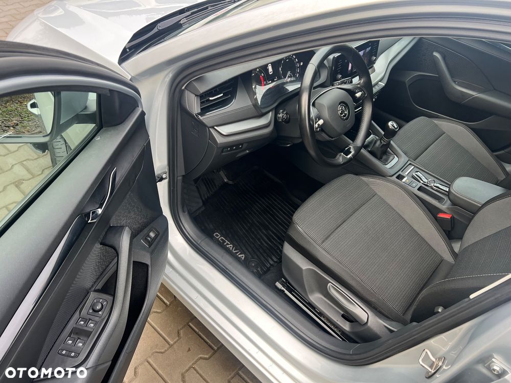 Skoda Octavia 1.5 TSI ACT Ambition - 12