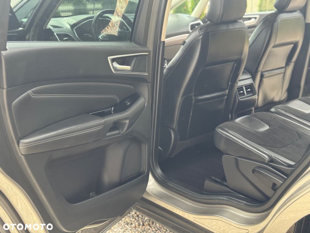 Ford S-Max 2.0 TDCi 4WD Titanium PowerShift - 26