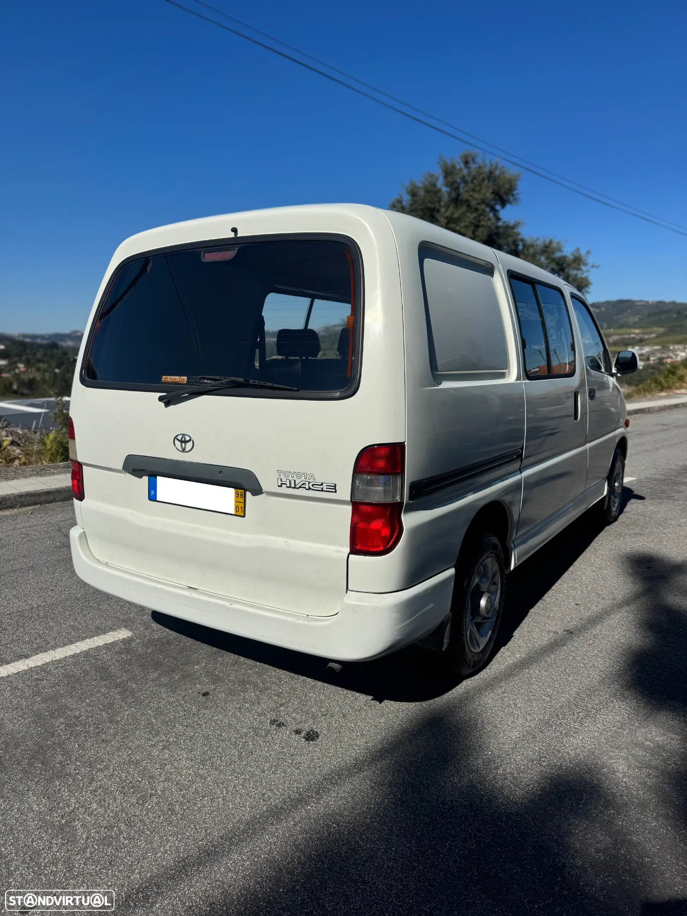 Toyota HiAce 2.4 D LXH12LB - 7