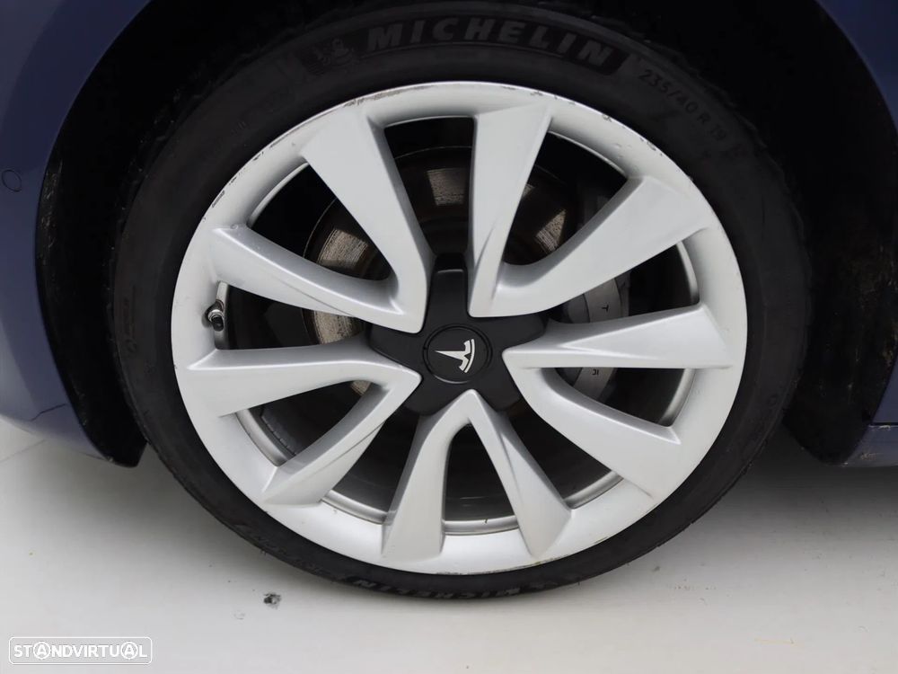 Tesla Model 3 Standard Range Plus RWD - 3