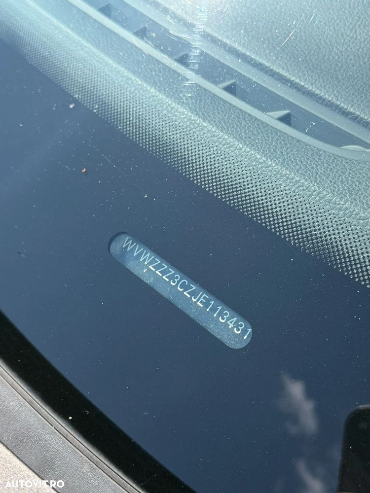 Volkswagen Passat 1.6 TDI SCR DSG - 14