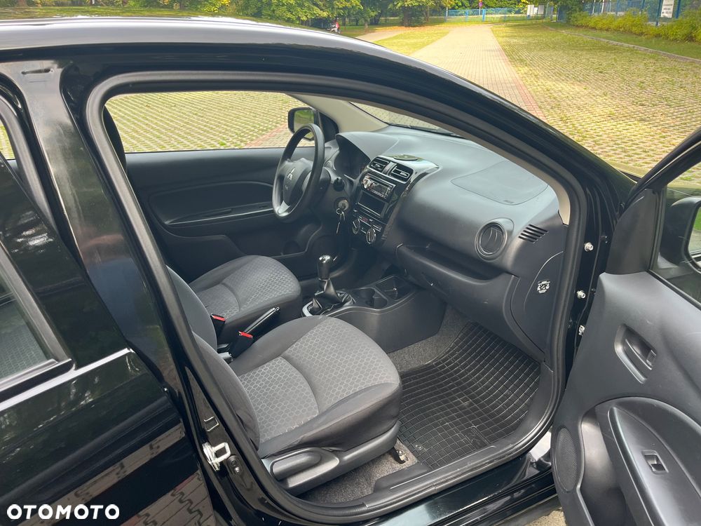 Mitsubishi Space Star - 13