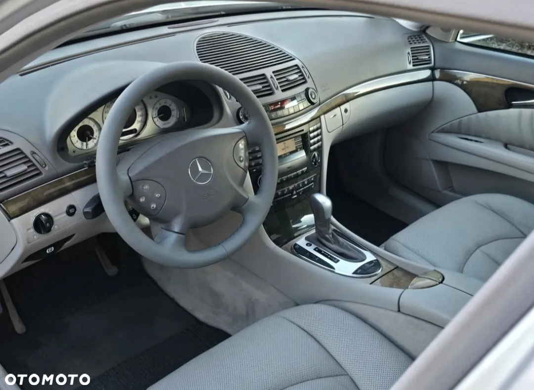 Mercedes-Benz Klasa E 500 Avantgarde - 14