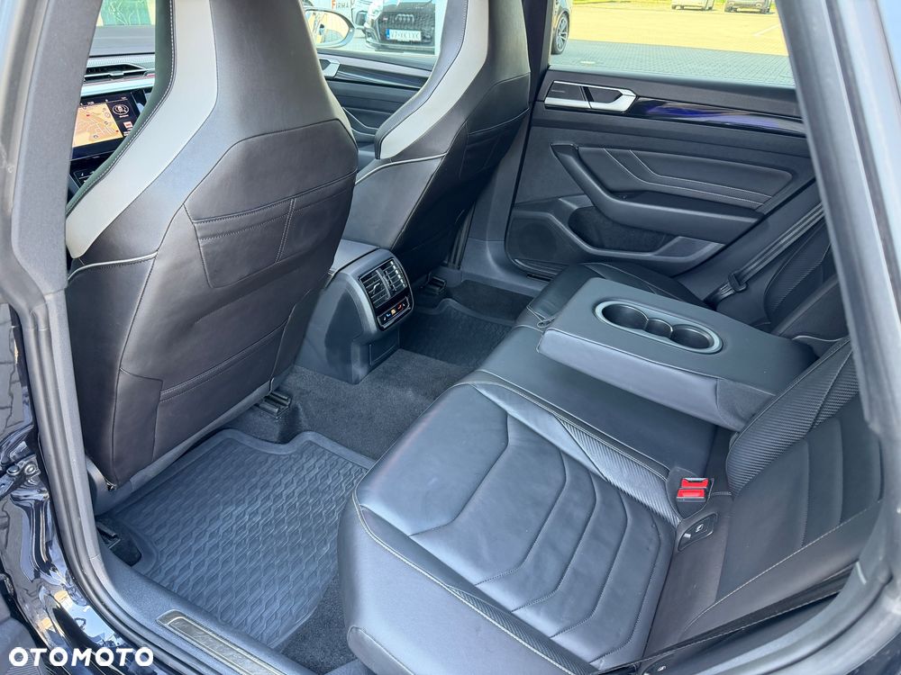 Volkswagen Arteon 2.0 TDI SCR 4Motion DSG R-Line - 20