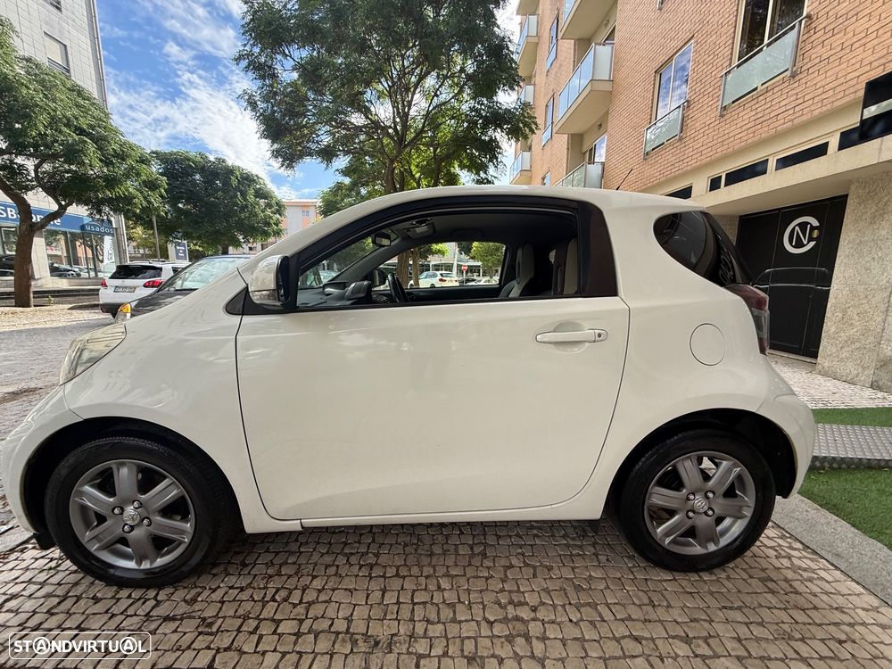 Toyota iQ 1.0 VVT-i Essential+AC - 3