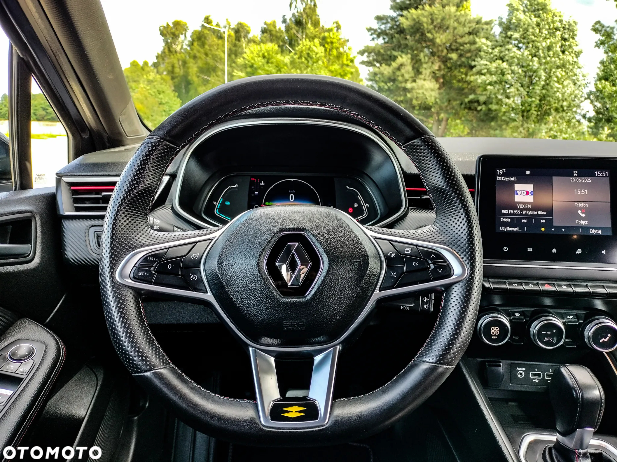 Renault Clio 1.6 E-TECH R.S Line - 18