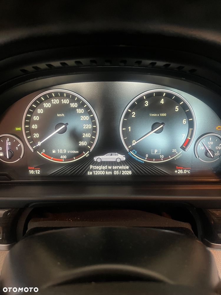 BMW Seria 5 528i xDrive Luxury Line - 26