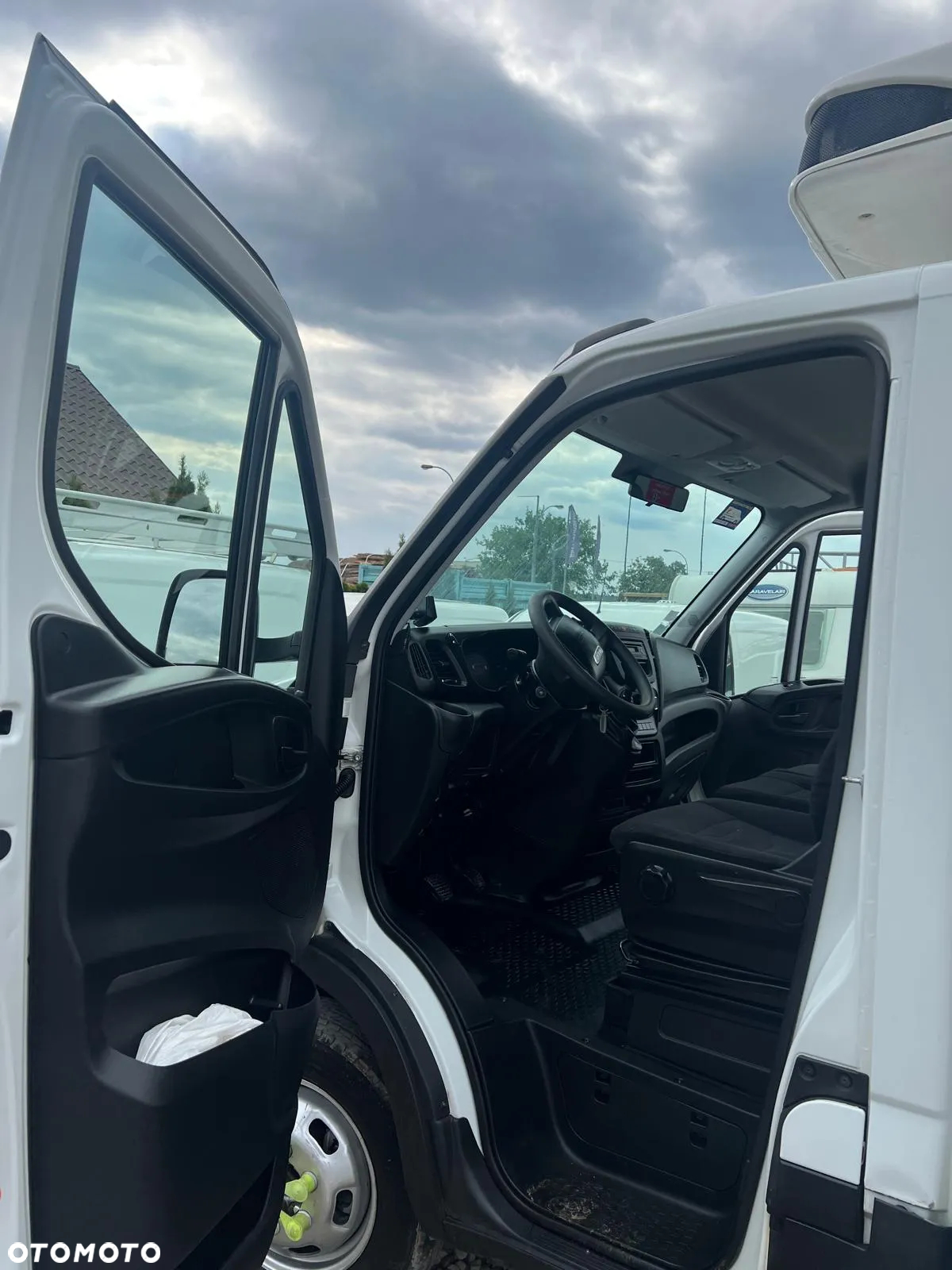 Iveco 35c14 - 13