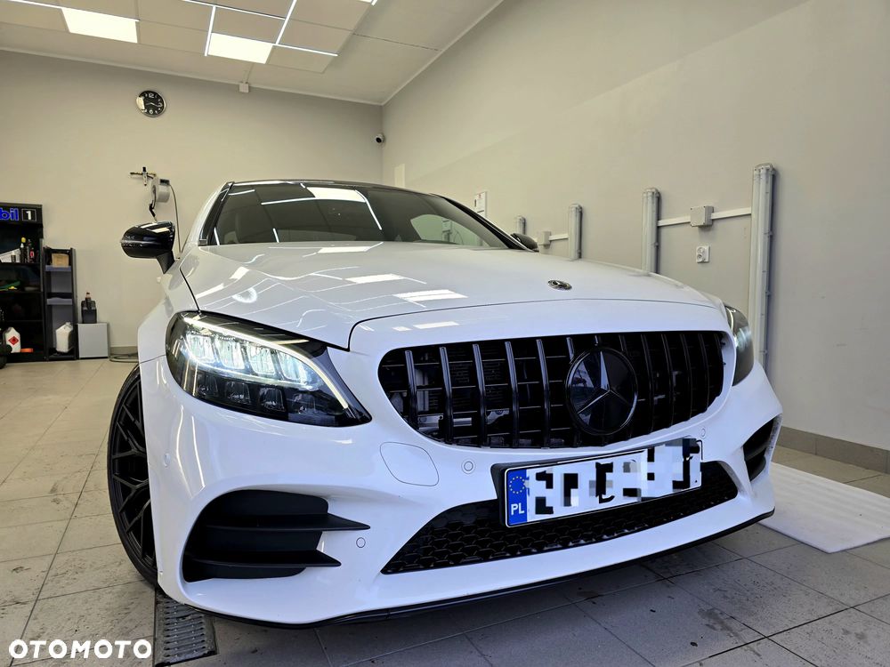 Mercedes-Benz Klasa C 220 d 4Matic 9G-TRONIC - 24