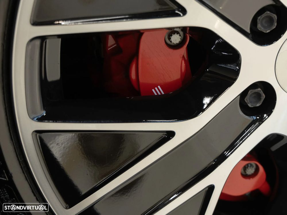 Porsche Taycan 4S Bateria Performance Plus - 19