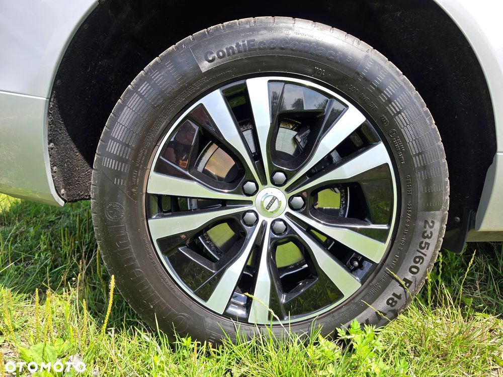 Volvo XC 60 B5 D AWD Momentum Pro - 23