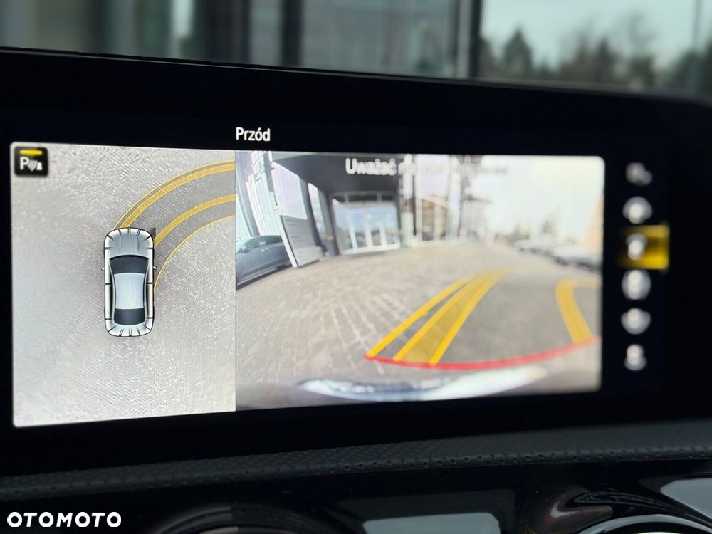 Mercedes-Benz CLA 200 4-Matic AMG Line 8G-DCT - 17