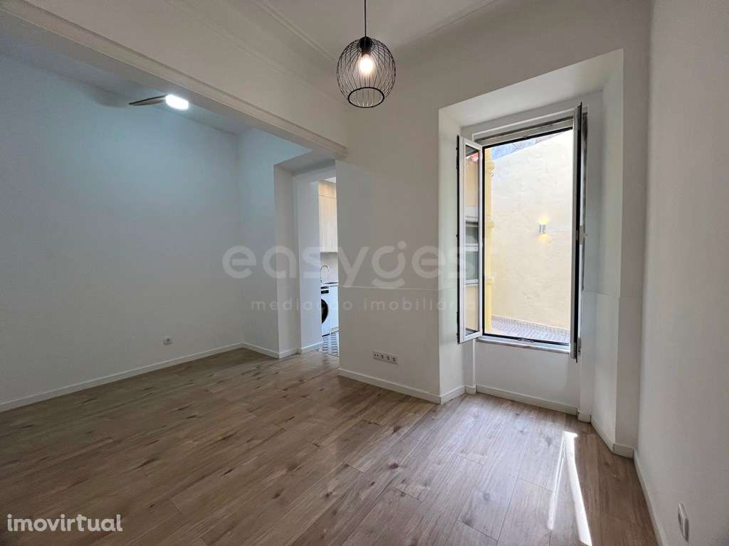 T1+1 renovado com pequeno terraço , Campo de Ourique - Grande imagem: 2/22