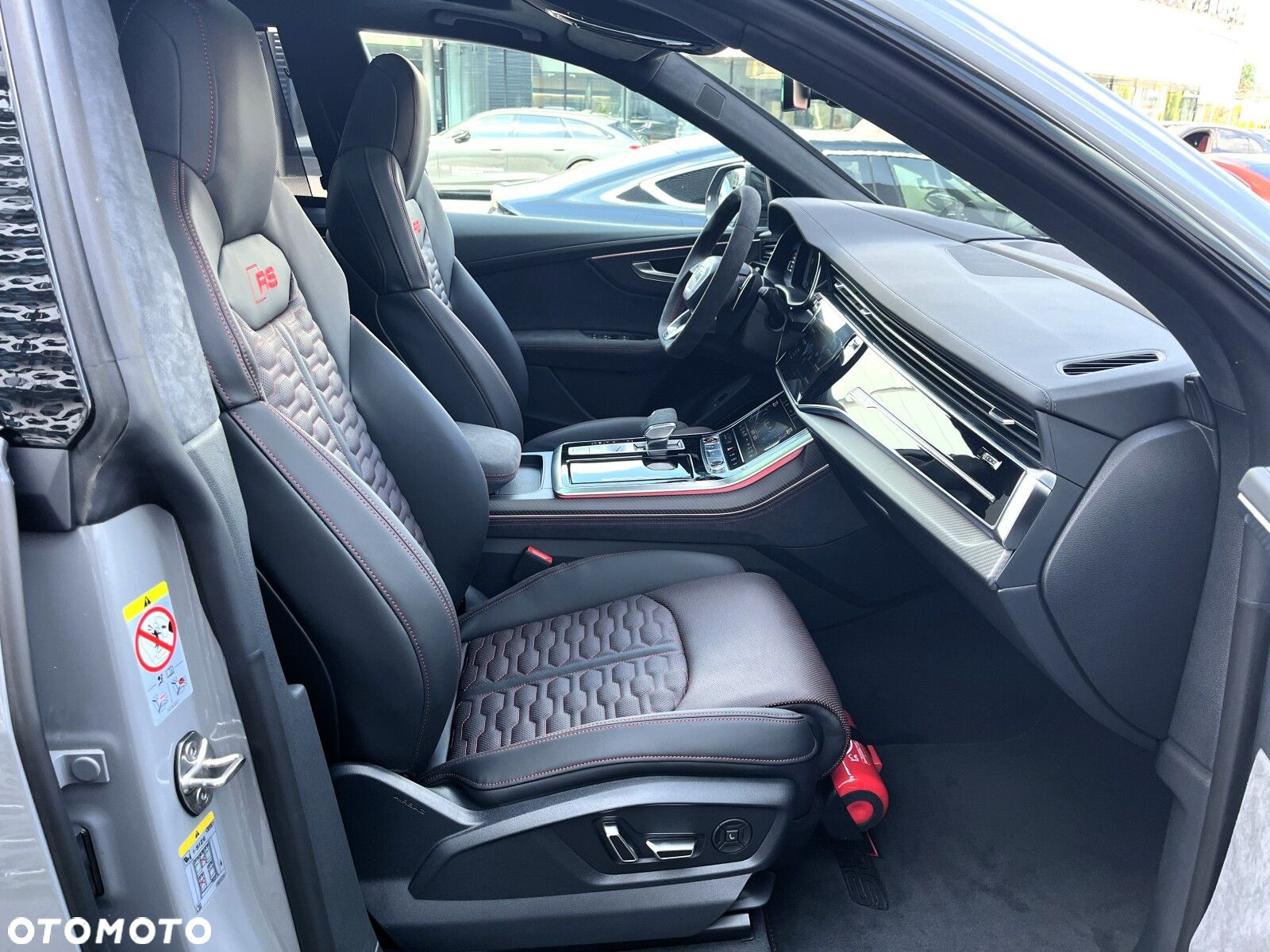 Audi RS Q8 - 15