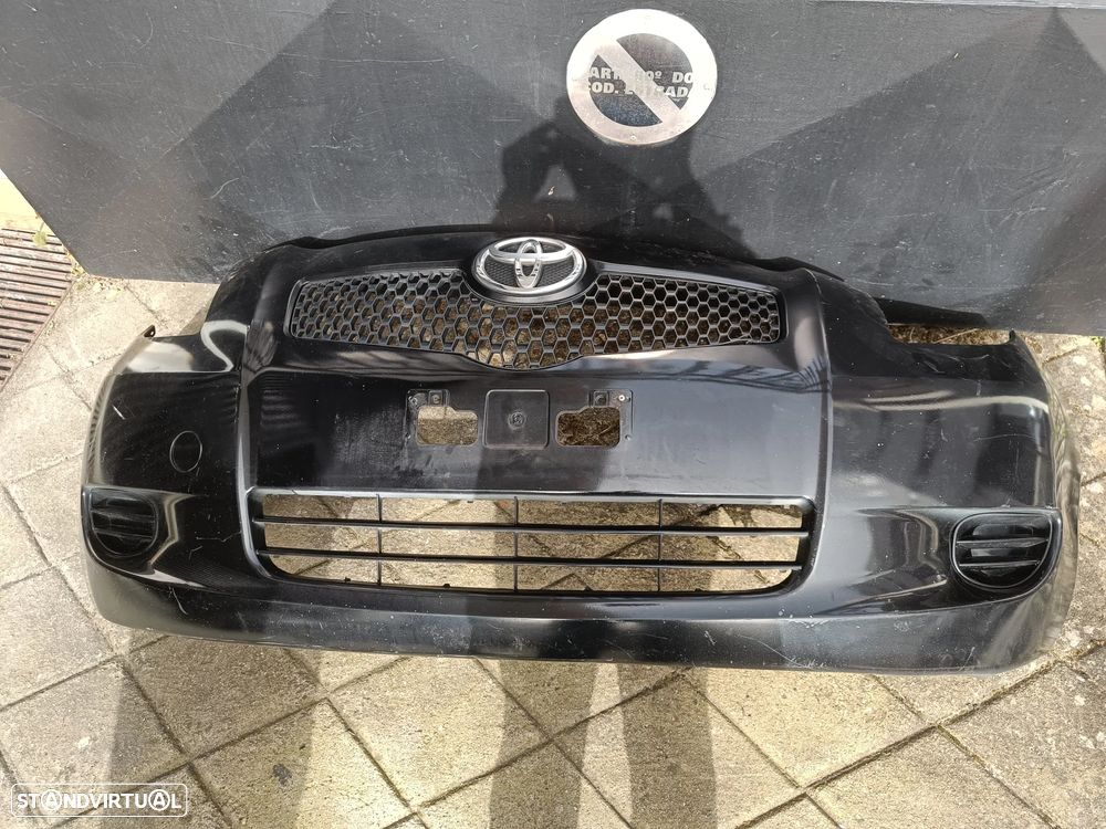 Para choques Toyota Yaris 2008 - 1