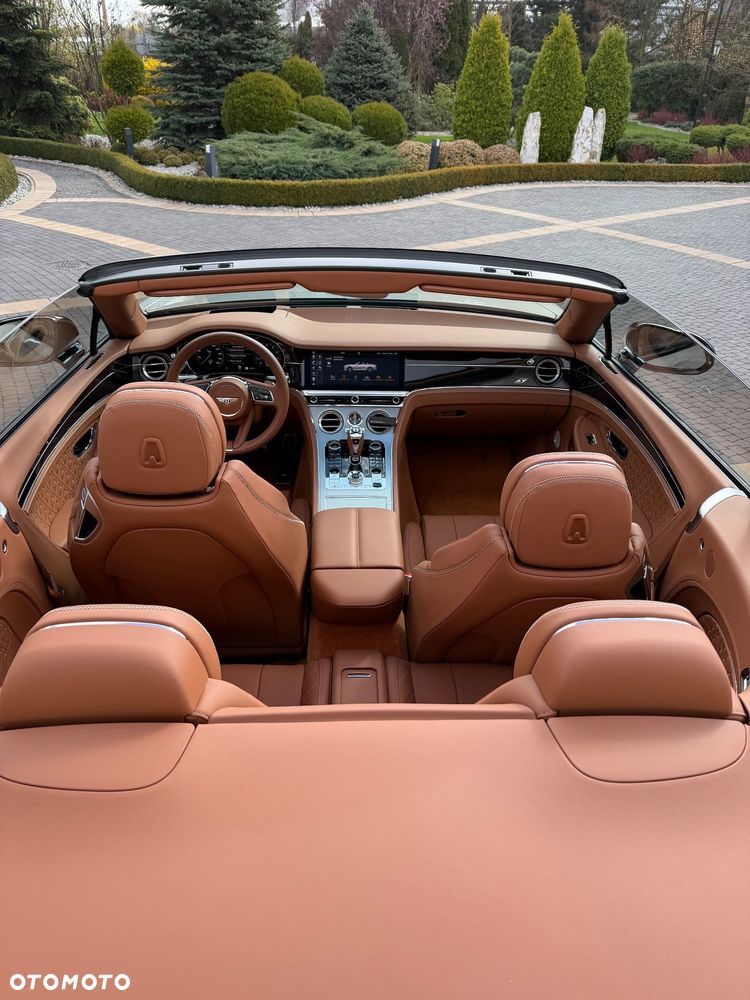 Bentley Continental GT - 14