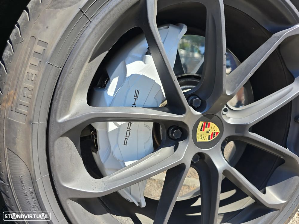 Porsche Cayenne Coupé E-Hybrid - 18