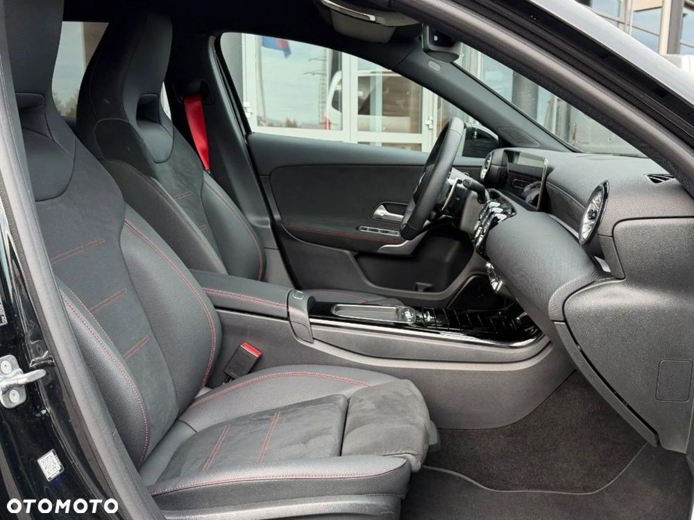 Mercedes-Benz Klasa A 35 AMG 4-Matic 8G-DCT - 7