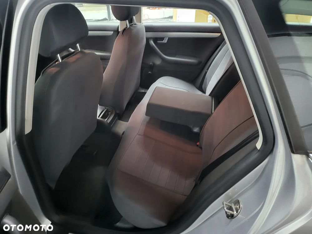 Audi A4 Avant - 4