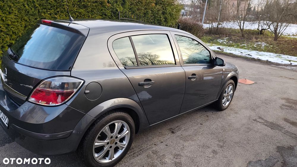 Opel Astra 1.6 Active - 11