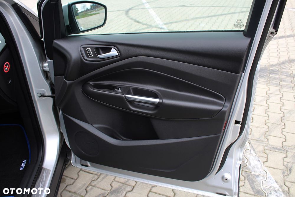 Ford Kuga 2.0 TDCi 4x4 Titanium - 21