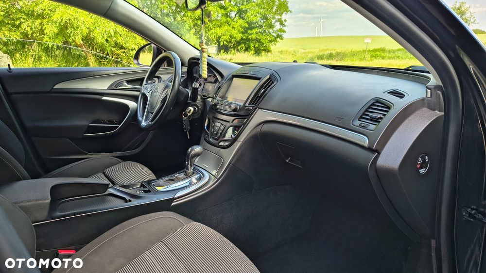 Opel Insignia - 10
