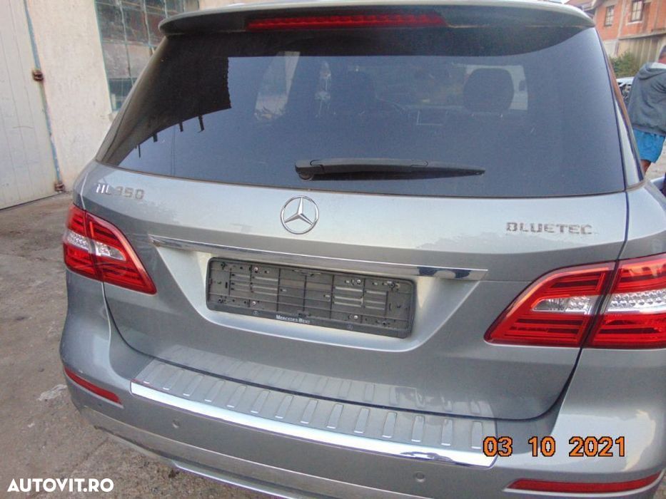 Haion Mercedes ML w166 2011-2019 haion cu luneta dezmembrez Mercedes M - 1
