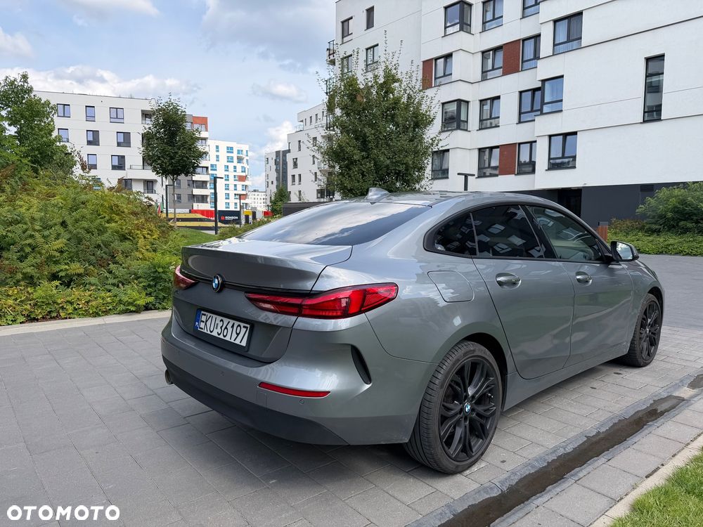 BMW Seria 2 218i - 5