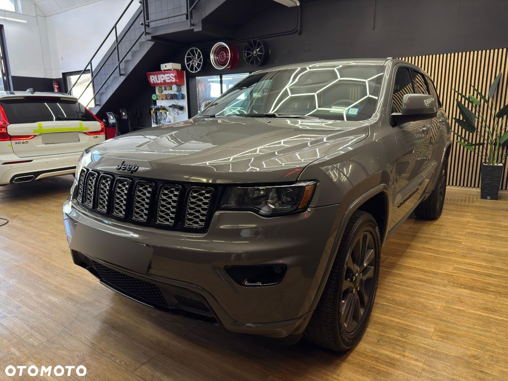 Jeep Grand Cherokee - 4