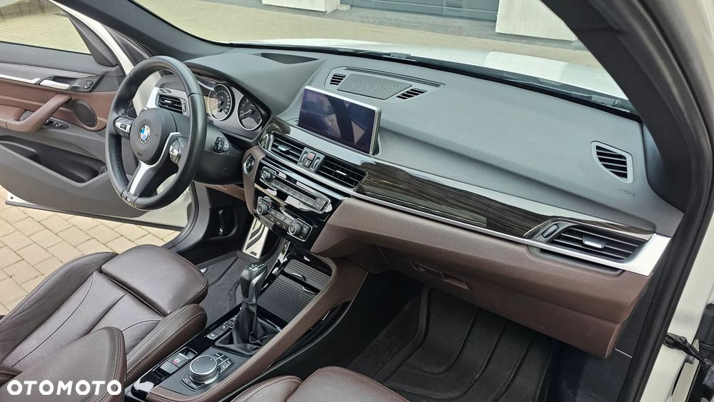 BMW X1 xDrive28i - 8