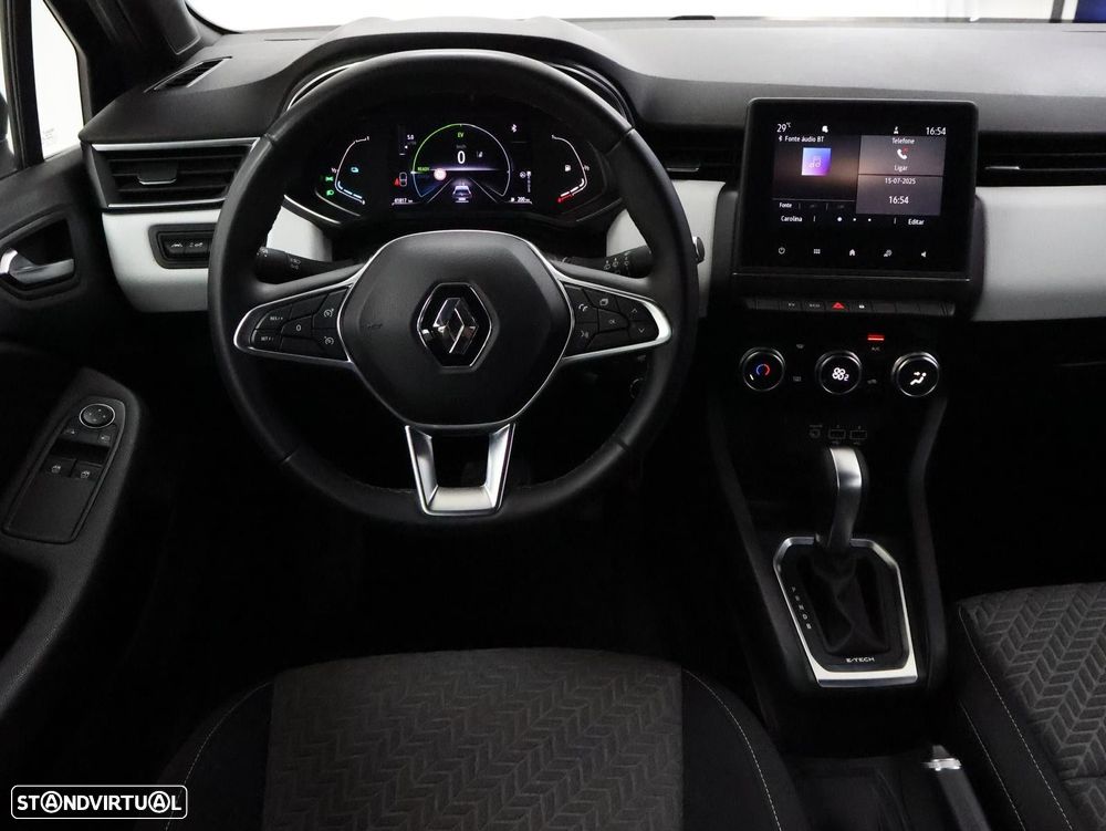 Renault Clio 1.0 TCe Limited CVT - 15