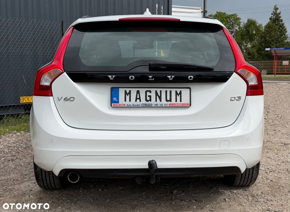 Volvo V60 D3 Drive-E Momentum - 30