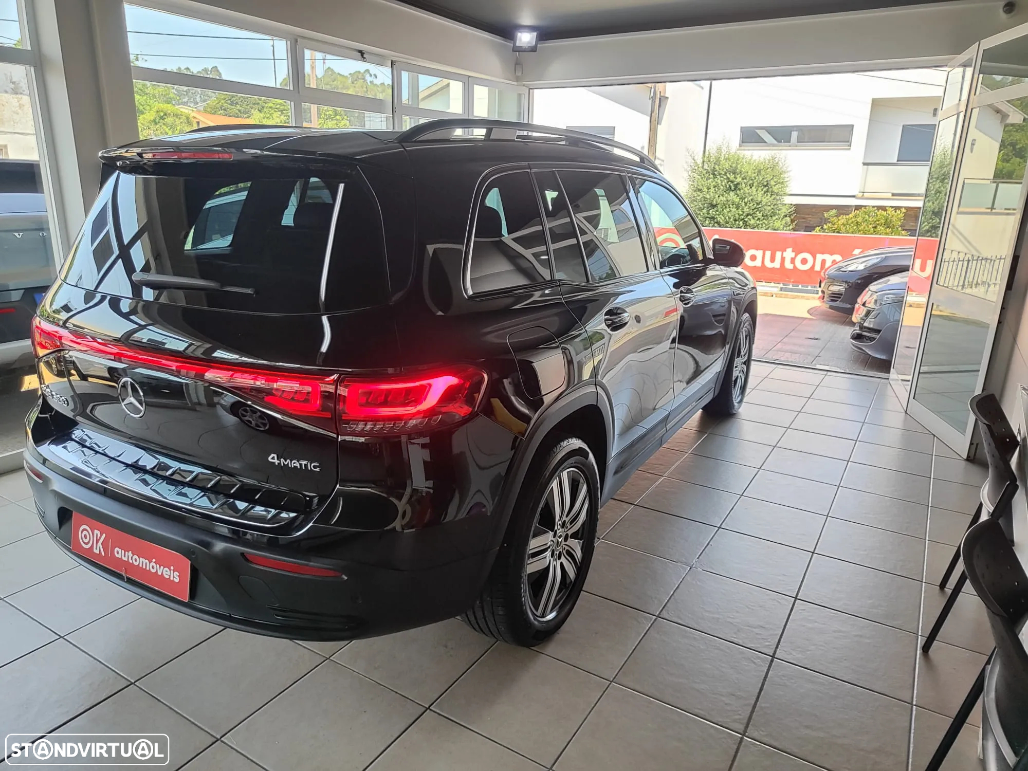 Mercedes-Benz EQB 300 4Matic Progressive - 10