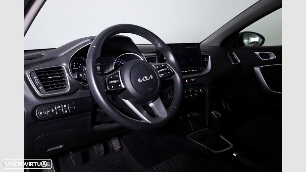 Kia XCeed 1.0 T-GDI Dynamic - 10