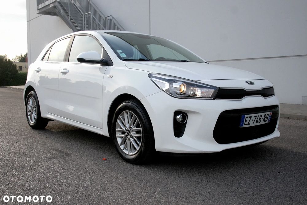 Kia Rio 1.2 M - 8