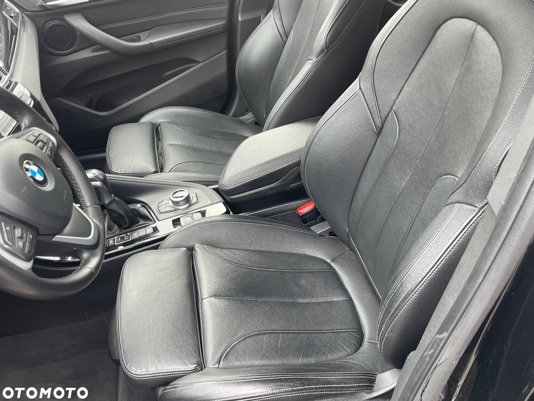 BMW X1 xDrive20i Advantage - 5