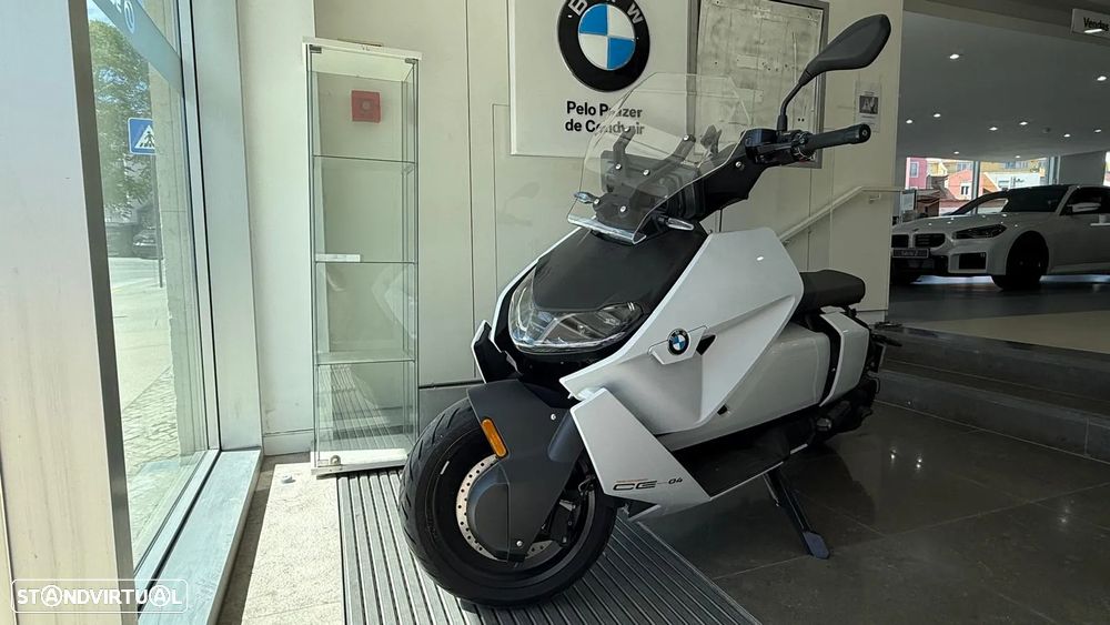 BMW CE 04 - 1