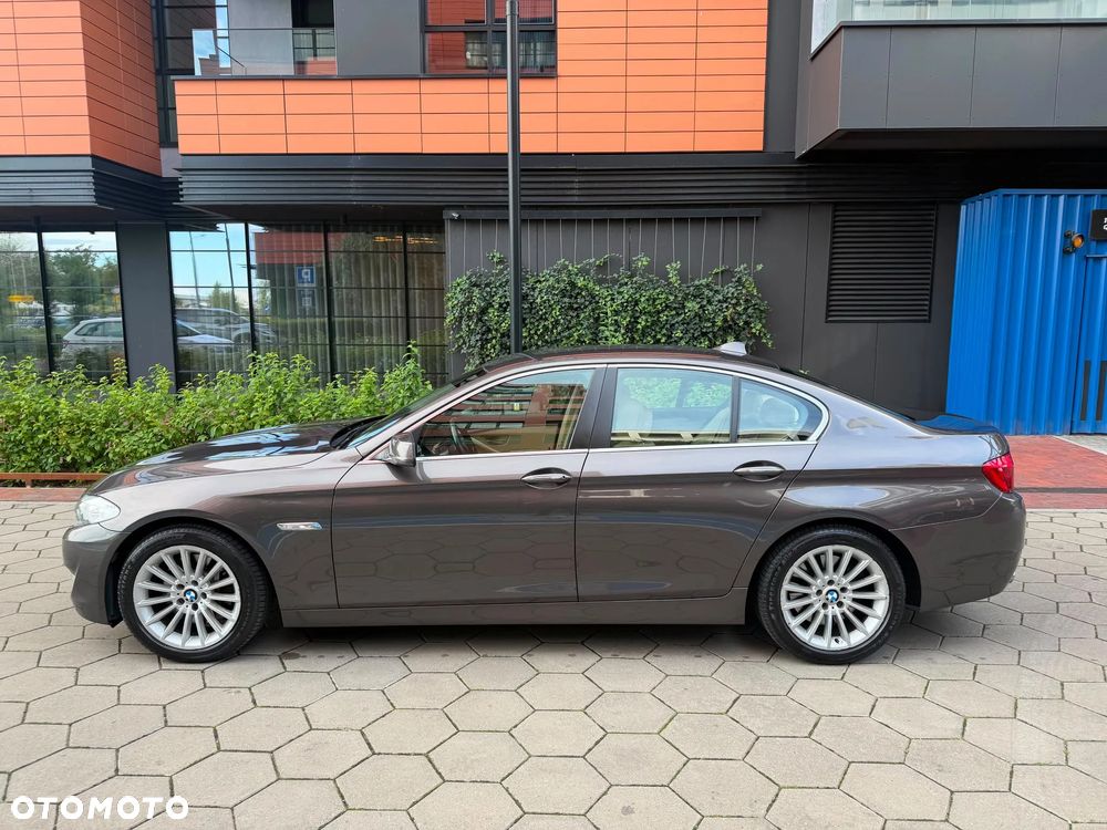 BMW Seria 5 530d xDrive - 2