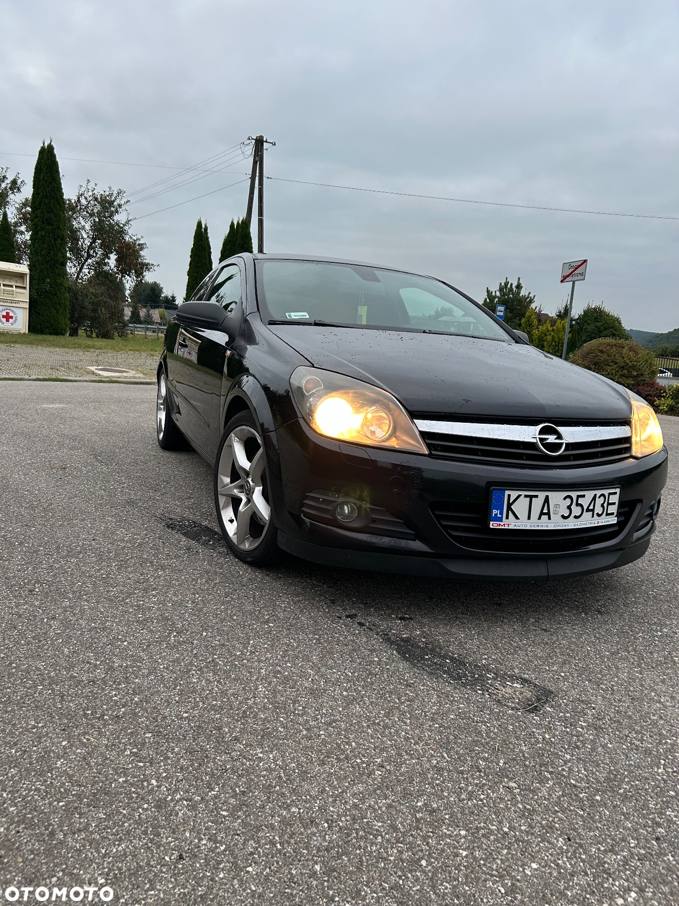 Opel Astra III GTC 2.0 T Sport - 2