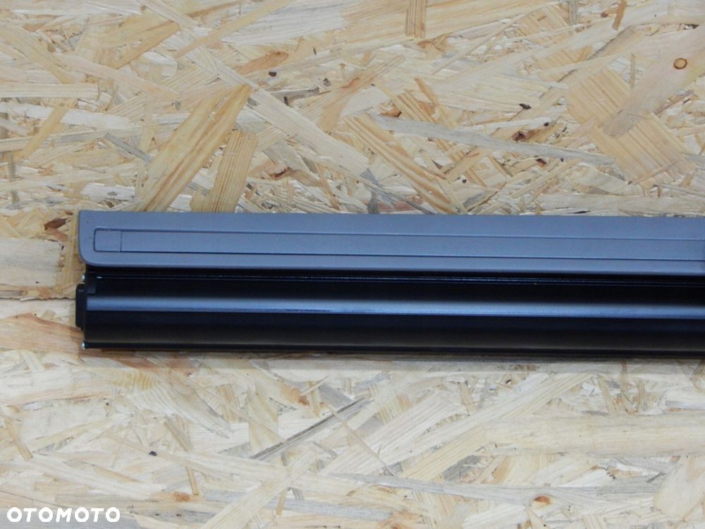 vw t5 multivan roleta boczka okna prawa tył 7h5861330 - 2